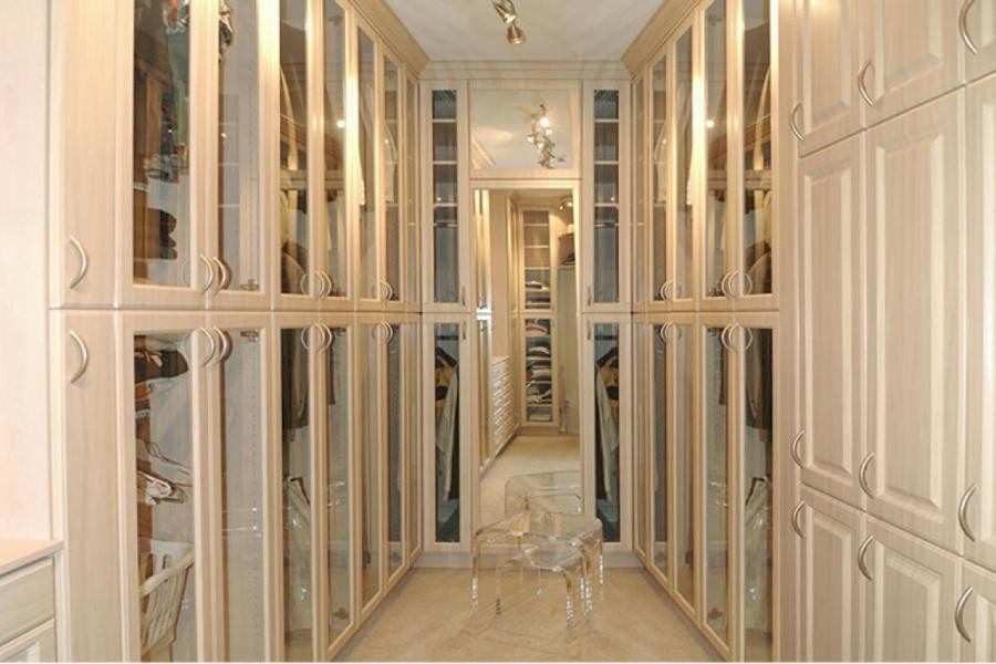 Classy Walk In Wardrobe