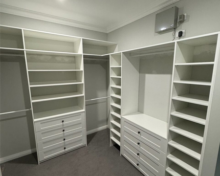 Walk-In Wardrobe